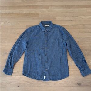 Marine Layer Men's Blue Button-Up Shirt Med (labeled Large)